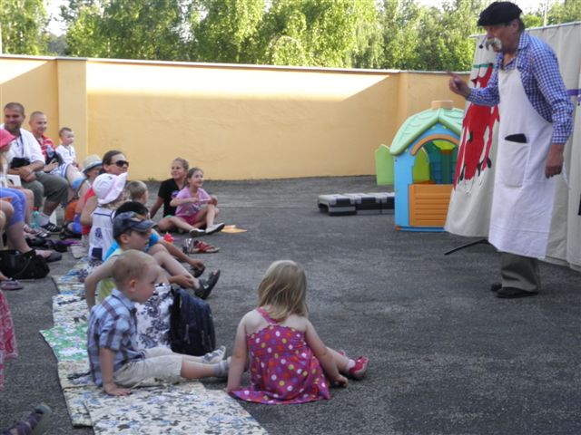 O chytre kmotre Lisce - Akce ve dvore 19.6. (39)
